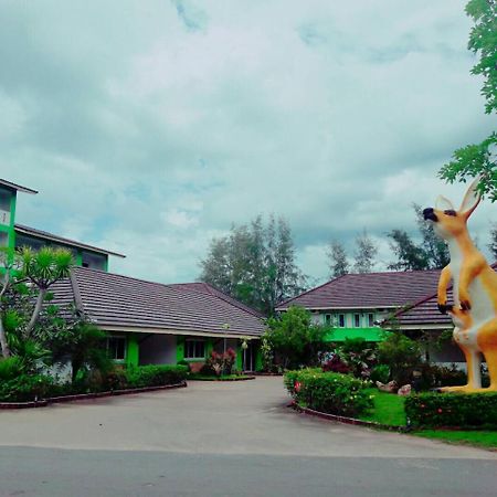 Had Lamae Resort Ban Pak Nam Lamae ภายนอก รูปภาพ