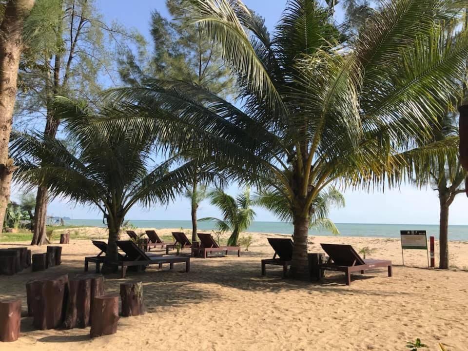 Had Lamae Resort Ban Pak Nam Lamae ภายนอก รูปภาพ